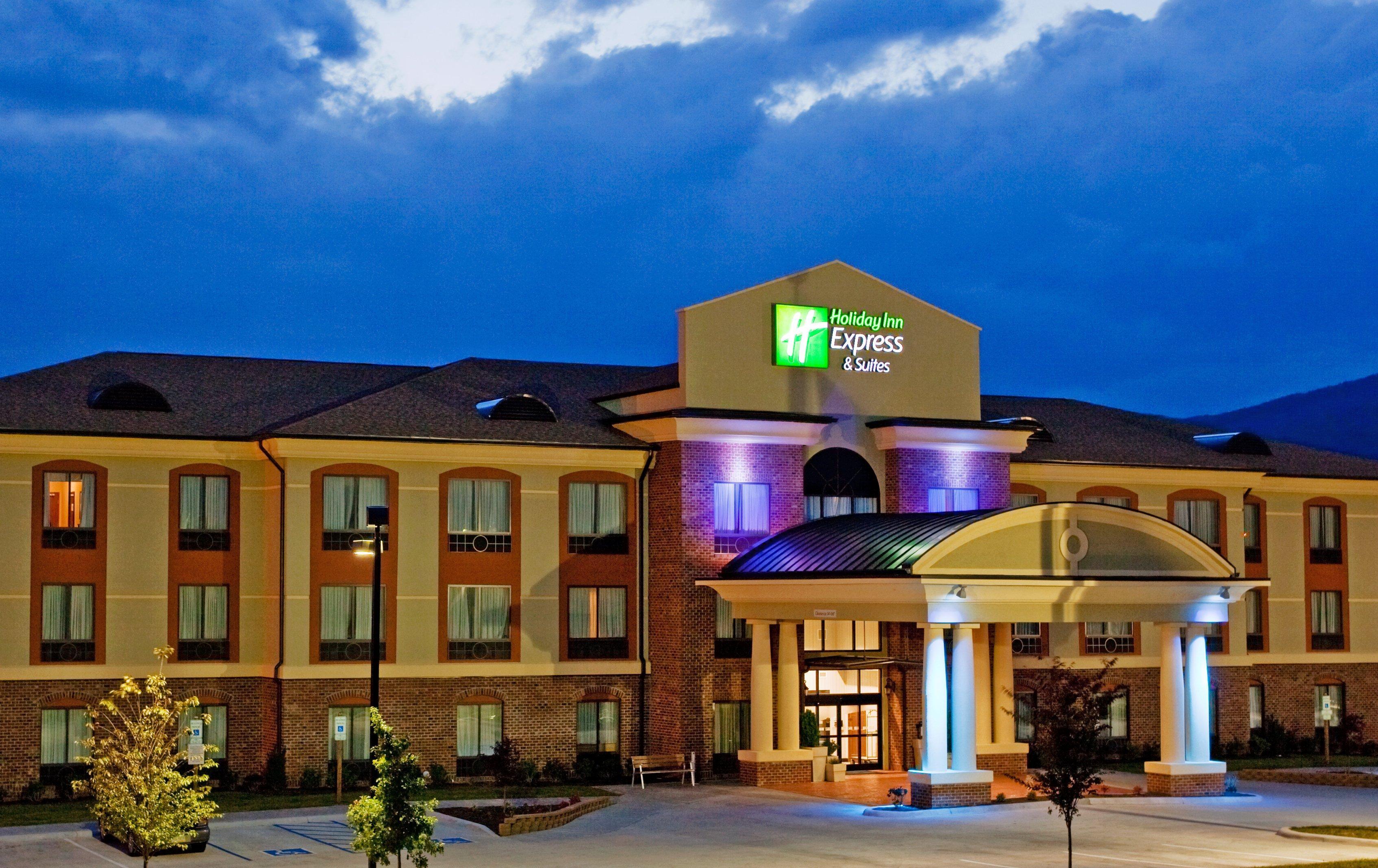 Holiday Inn Express Hotel & Suites Salem By Ihg Esterno foto